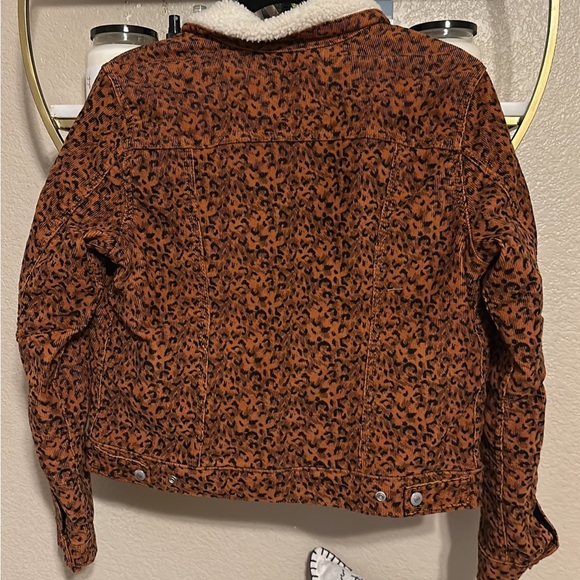 Levi’s Sherpa cheetah jacket - Picture 5 of 6